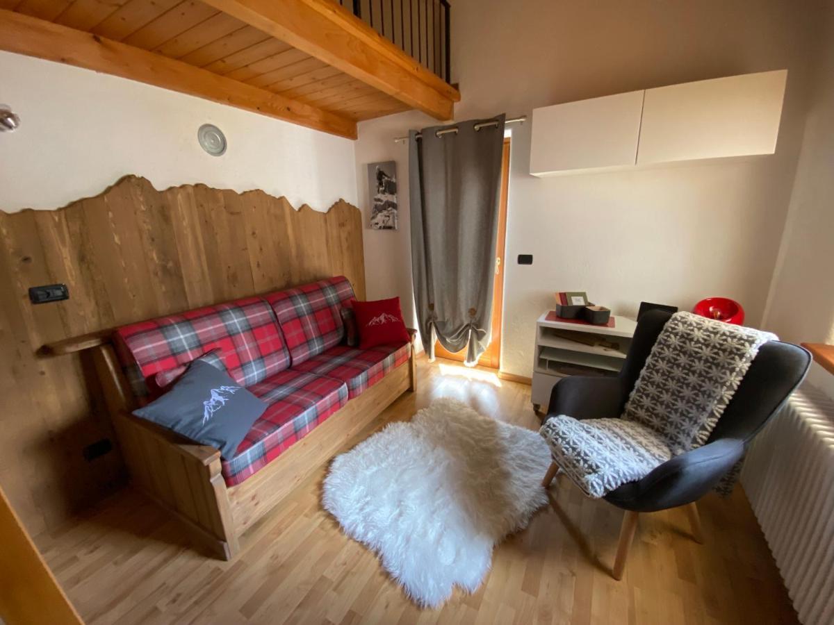 Ferienwohnung La Guida E L'Architetto Saint-Rhemy-En-Bosses Exterior foto