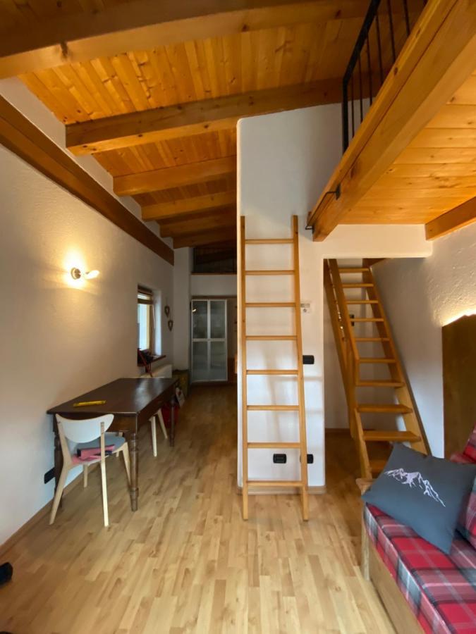Ferienwohnung La Guida E L'Architetto Saint-Rhemy-En-Bosses Exterior foto